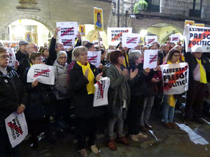Concentraci&oacute; a la pla&ccedil;a del Vi per la llibertat dels presos pol&iacute;tics, amb Cims per la Llibertat