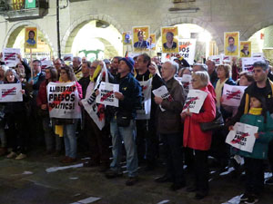 Concentraci&oacute; a la pla&ccedil;a del Vi per la llibertat dels presos pol&iacute;tics, amb Cims per la Llibertat