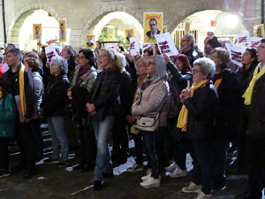 Concentraci&oacute; a la pla&ccedil;a del Vi per la llibertat dels presos pol&iacute;tics, amb Cims per la Llibertat