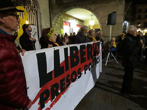 Concentració a la plaça del Vi per la independència i la llibertat dels presos polítics