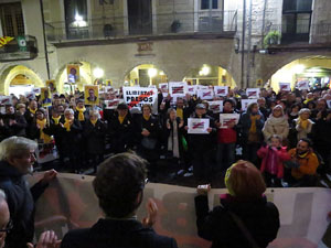 Concentració a la plaça del Vi per la independència i la llibertat dels presos polítics