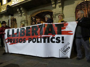 Concentració a la plaça del Vi per la independència i la llibertat dels presos polítics