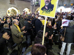 Concentració a la plaça del Vi per la independència i la llibertat dels presos polítics