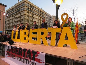 Concentraci&oacute; a la pla&ccedil;a de Santa Susanna del Mercadal