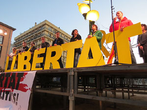 Concentraci&oacute; a la pla&ccedil;a de Santa Susanna del Mercadal