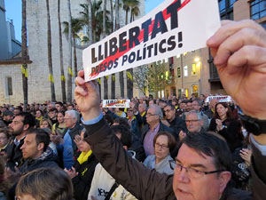 Concentraci&oacute; a la pla&ccedil;a de Santa Susanna del Mercadal
