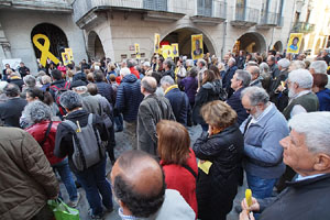 Concentraci&oacute; a la pla&ccedil;a del Vi per la independ&egrave;ncia i la llibertat dels presos pol&iacute;tics
