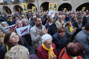 Concentraci&oacute; a la pla&ccedil;a del Vi per la independ&egrave;ncia i la llibertat dels presos pol&iacute;tics