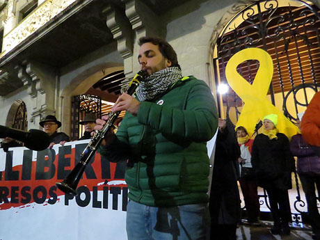 Concentraci&oacute; per la llibertat dels presos pol&iacute;tics a la pla&ccedil;a del Vi