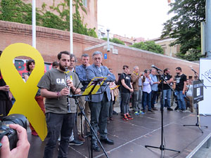 Concentraci&oacute; contra el 155 davant la subdelegaci&oacute; dels govern espanyol a la Gran Via de Jaume I