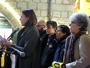 Concentraci&oacute; a la pla&ccedil;a del Vi de suport a la vaga de fam iniciada per Jordi S&agrave;nchez, Jordi Turull, Joaquim Forn i Jordi Rull