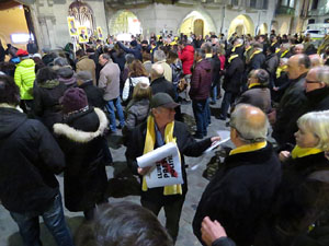 Concentració per la llibertat dels presos polítics a la plaça del Vi