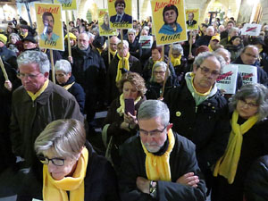 Concentració per la llibertat dels presos polítics a la plaça del Vi