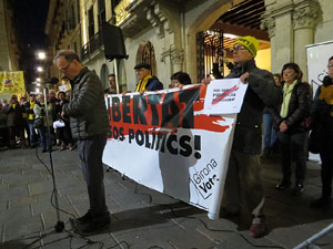 Concentraci&oacute; a la pla&ccedil;a del Vi per la independ&egrave;ncia i la llibertat dels presos pol&iacute;tics