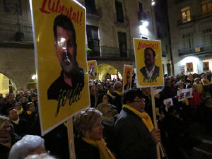 Concentraci&oacute; a la pla&ccedil;a del Vi per la independ&egrave;ncia i la llibertat dels presos pol&iacute;tics