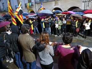 Concentraci&oacute; de suport als CDR's i rebuig per les detencions a la pla&ccedil;a del Vi