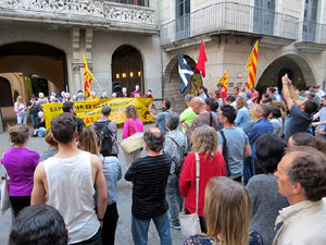 Concentració a la plaça del Vi de suport i recolzament a Valtònyc