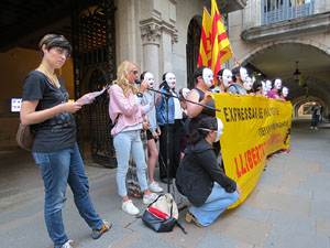 Concentració a la plaça del Vi de suport i recolzament a Valtònyc