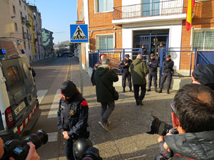 Concentració per la detenció del alcaldes de Verges i Celrà, Ignasi Sabater i Daniel Cornellà, i catorze persones més