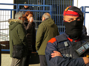 Concentració per la detenció del alcaldes de Verges i Celrà, Ignasi Sabater i Daniel Cornellà, i catorze persones més