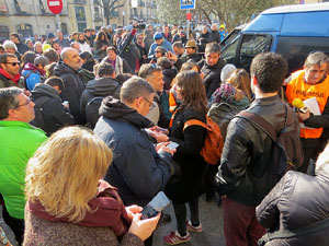 Concentració per la detenció del alcaldes de Verges i Celrà, Ignasi Sabater i Daniel Cornellà, i catorze persones més