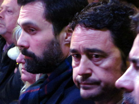 El President del Parlament Roger Torrent i el conseller de Territori, Daniel Calvet, a la plaça de l'1 d'octubre de 2017