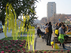 21F Vaga general. Enllaçada convocada per ANC Girona a la plaça Catalunya