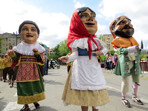 Festes de Primavera de Girona 2019. Cercavila amb el Tarl&agrave;