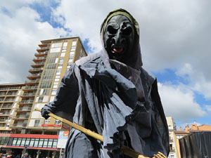 Festes de Primavera de Girona 2019. Cercavila amb el Tarl&agrave;