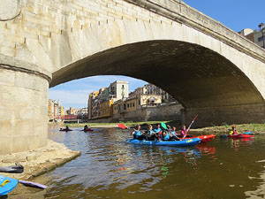 VII Jornada de l'Esport Femen&iacute; 2019 a la pla&ccedil;a Salvador Espriu, la de Francesc Calvet i Rubalcaba, la pla&ccedil;a Catalunya i el riu Onyar