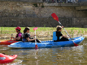 VII Jornada de l'Esport Femen&iacute; 2019 a la pla&ccedil;a Salvador Espriu, la de Francesc Calvet i Rubalcaba, la pla&ccedil;a Catalunya i el riu Onyar