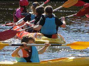 VII Jornada de l'Esport Femen&iacute; 2019 a la pla&ccedil;a Salvador Espriu, la de Francesc Calvet i Rubalcaba, la pla&ccedil;a Catalunya i el riu Onyar