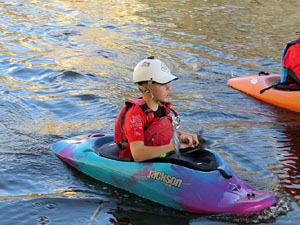 VII Jornada de l'Esport Femen&iacute; 2019 a la pla&ccedil;a Salvador Espriu, la de Francesc Calvet i Rubalcaba, la pla&ccedil;a Catalunya i el riu Onyar