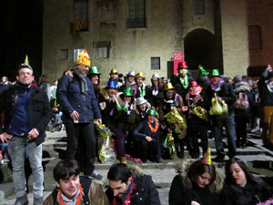 Nadal 2018 a Girona. Campanades de Cap d'Any a la Catedral de Girona i actuaci&oacute; de Loca Histeria