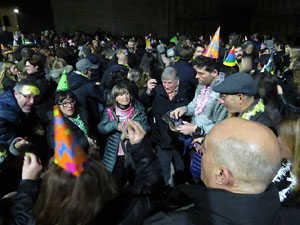 Nadal 2018 a Girona. Campanades de Cap d'Any a la Catedral de Girona i actuaci&oacute; de Loca Histeria