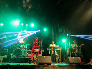 Nadal 2018 a Girona. Campanades de Cap d'Any a la Catedral de Girona i actuaci&oacute; de Loca Histeria