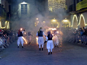 La Cavalcada de Reis 2019. Arribada del seguici a la pla&ccedil;a del Vi