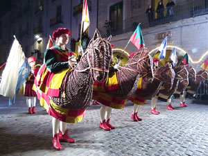 La Cavalcada de Reis 2019. Arribada del seguici a la pla&ccedil;a del Vi