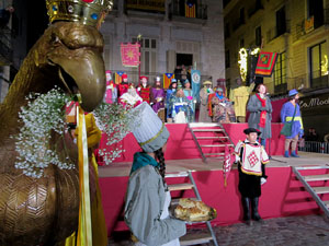 La Cavalcada de Reis 2019. Arribada del seguici a la pla&ccedil;a del Vi