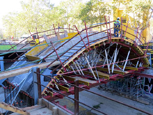 Procés de reconstrucció del pont del Dimoni de Santa Eugènia de Ter