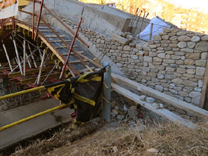 Procés de reconstrucció del pont del Dimoni de Santa Eugènia de Ter