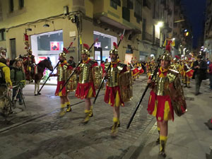 Setmana Santa 2019 a Girona. Sortida dels Manaies per lliurar el Penó