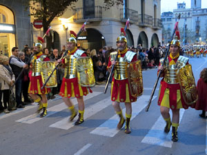 Setmana Santa 2019 a Girona. Sortida dels Manaies per lliurar el Penó