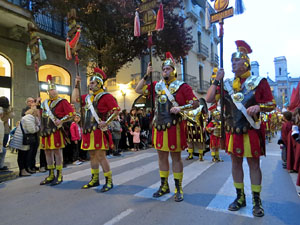 Setmana Santa 2019 a Girona. Sortida dels Manaies per lliurar el Penó
