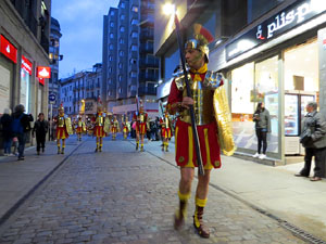 Setmana Santa 2019 a Girona. Sortida dels Manaies per lliurar el Penó