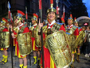 Setmana Santa 2019 a Girona. Sortida dels Manaies per lliurar el Penó