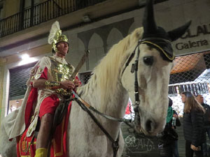 Setmana Santa 2019 a Girona. Sortida dels Manaies per lliurar el Penó