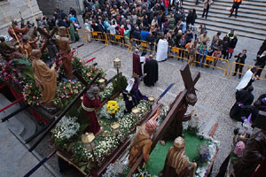 Setmana Santa 2019 a Girona. Divendres Sant. La process&oacute; del Sant Enterrament