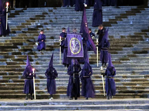 Setmana Santa 2019 a Girona. Divendres Sant. La process&oacute; del Sant Enterrament