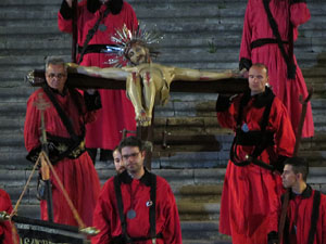 Setmana Santa 2019 a Girona. Divendres Sant. La process&oacute; del Sant Enterrament